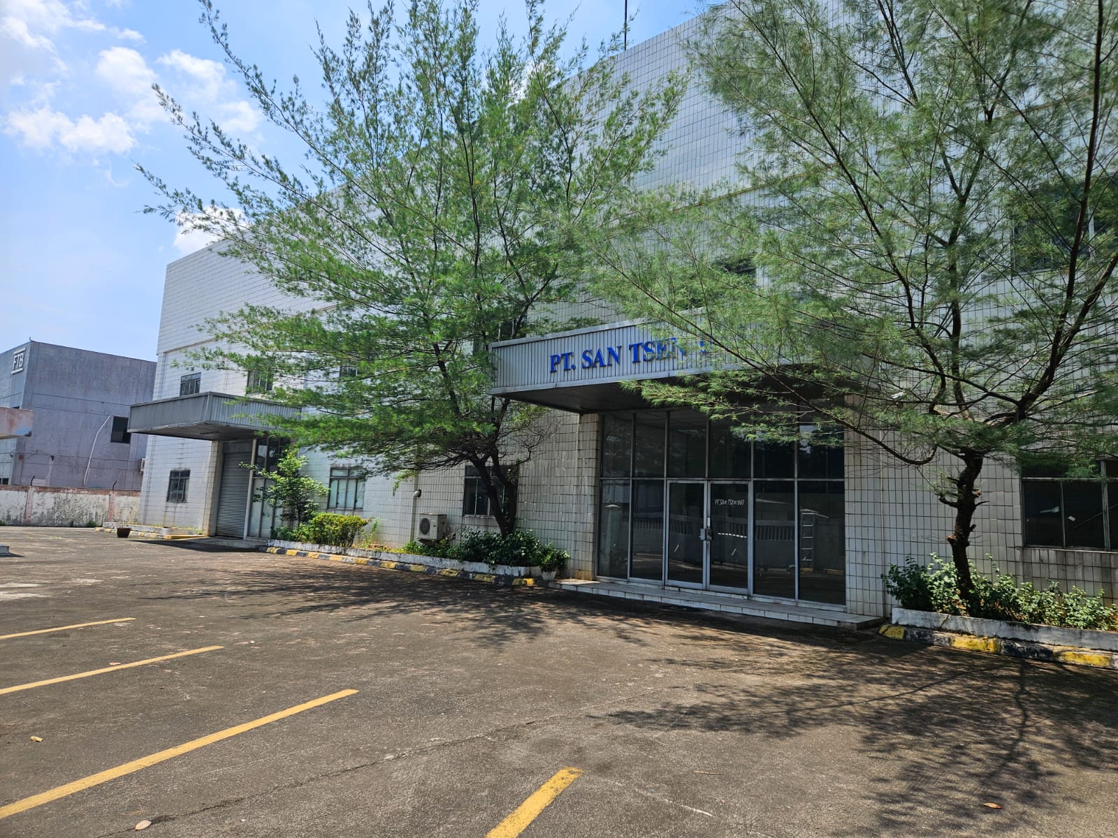 Gudang dijual di Delta Silicon Lippo Cikarang